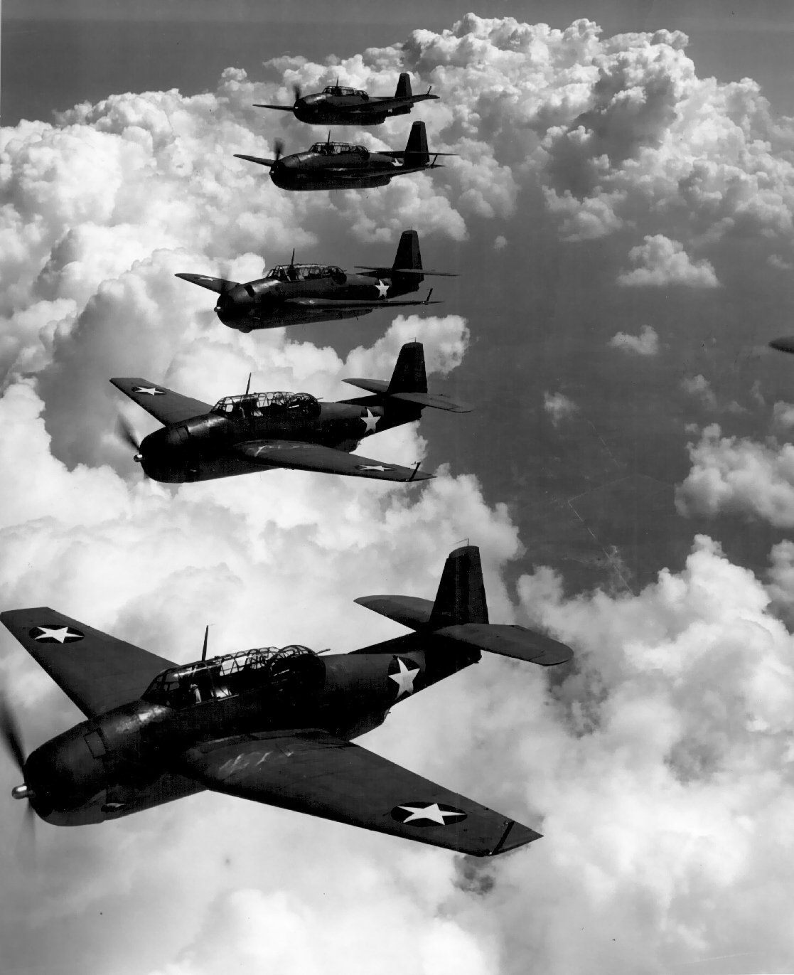 TBF_(Avengers)_flying_in_formation